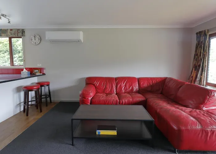 Mokonui Cottage - Te Anau Holiday Home